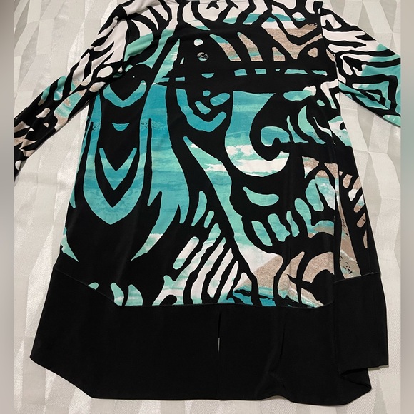 Eva Varro - Picture 6 of 6